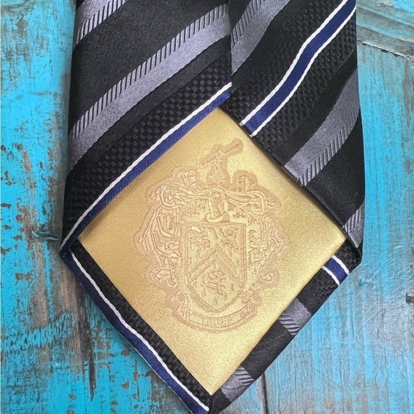 Donald Trump Silk Striped Tie - Picture 4 of 5